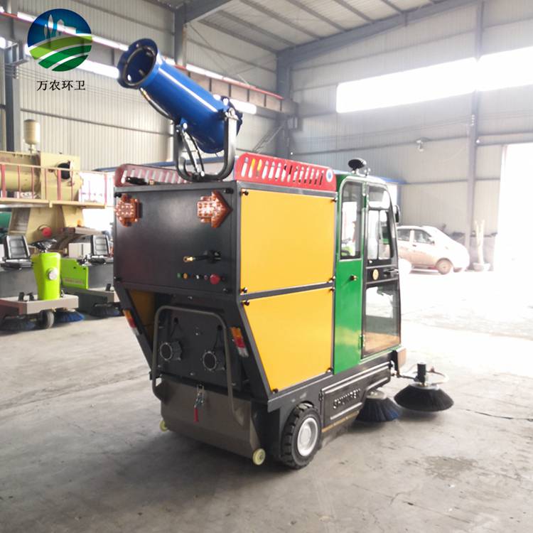全封闭驾驶式电动扫路车 小型环卫车的现代化解决方案